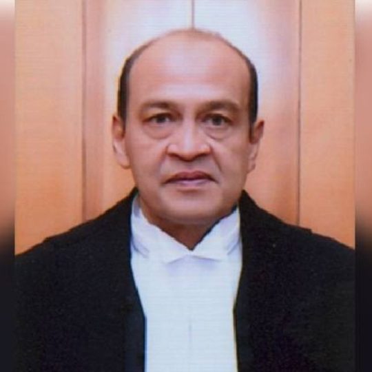 कैश कांड में घिरे हाईकोर्ट के जस्टिस वर्मा के खिलाफ आरोपों की जांच के लिए...