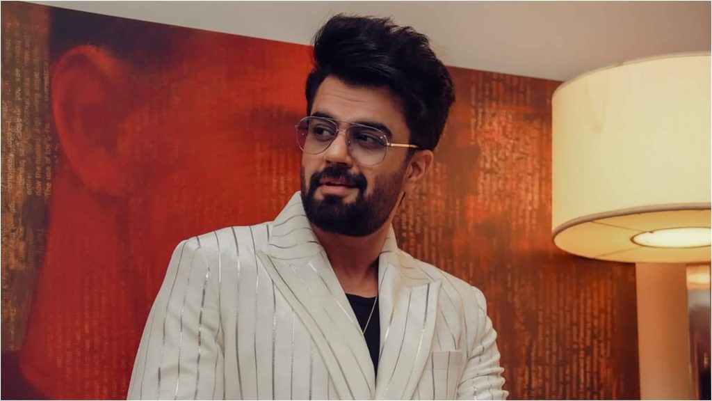 મનીષ પોલના પ્રવેશ ‘વન: ફોર્સ ઓફ ધ ફોરેસ્ટ’ માં, અજાણ અવતાર બહાર આવશે 'वन: फोर्स ऑफ द फॉरेस्ट' में मनीष पॉल की एंट्री, सामने आएगा अनदेखा अवतार