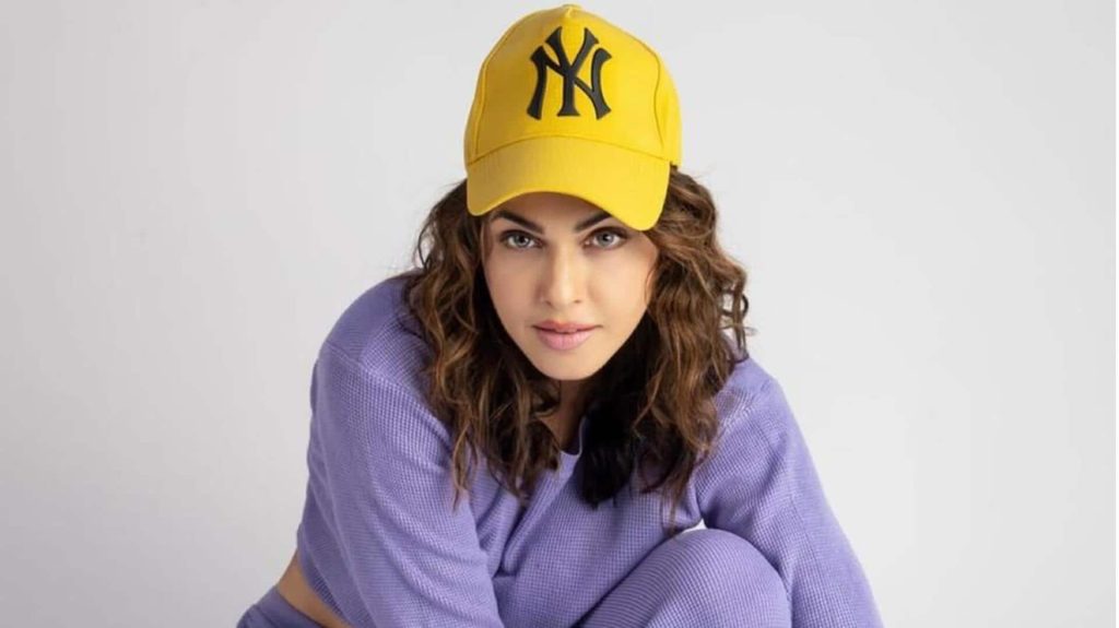 ईशा कोप्पिकर को साउथ में सरेआम किया था बेइज्जत, कहा- कुछ आता-जाता नहीं तो आई क्यों?