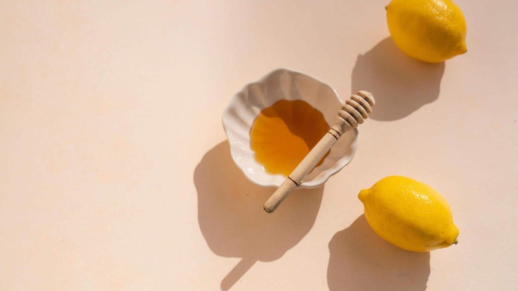 ब्लैकहेड्स से छुटकारा चाहते हैं? ये 5 देसी उपाय आजमाएं