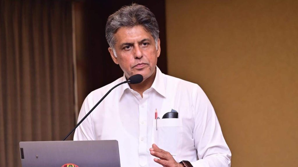 शशि थरूर के बाद सांसद मनीष तिवारी भी कांग्रेस से नाराज, इशारों में दिया संदेश