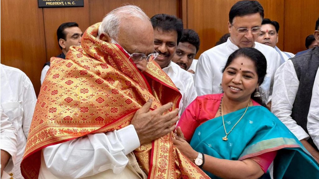 दिल्ली: चाणक्यपुरी में तमिलनाडु भवन के पास कांग्रेस सांसद की सोने की चेन छीनी गई