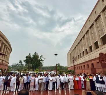 संसद की कार्यवाही में 3 दिन में 25.28 करोड़ रुपये का नुकसान, हर मिनट इतना खर्च