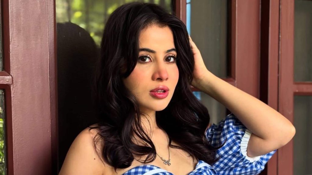 ઉર્ફી જાવેદને પ્રેમ મળ્યો, દિલ્હી છોકરો તારીખ કરી રહ્યો છે उर्फी जावेद को मिला प्यार, दिल्ली के लड़के को कर रहीं डेट