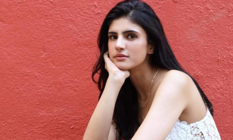 'बॉर्डर 2' में वरुण धवन के साथ रोमांस करेंगी अभिनेत्री मेधा राणा, जानिए उनके बारे में