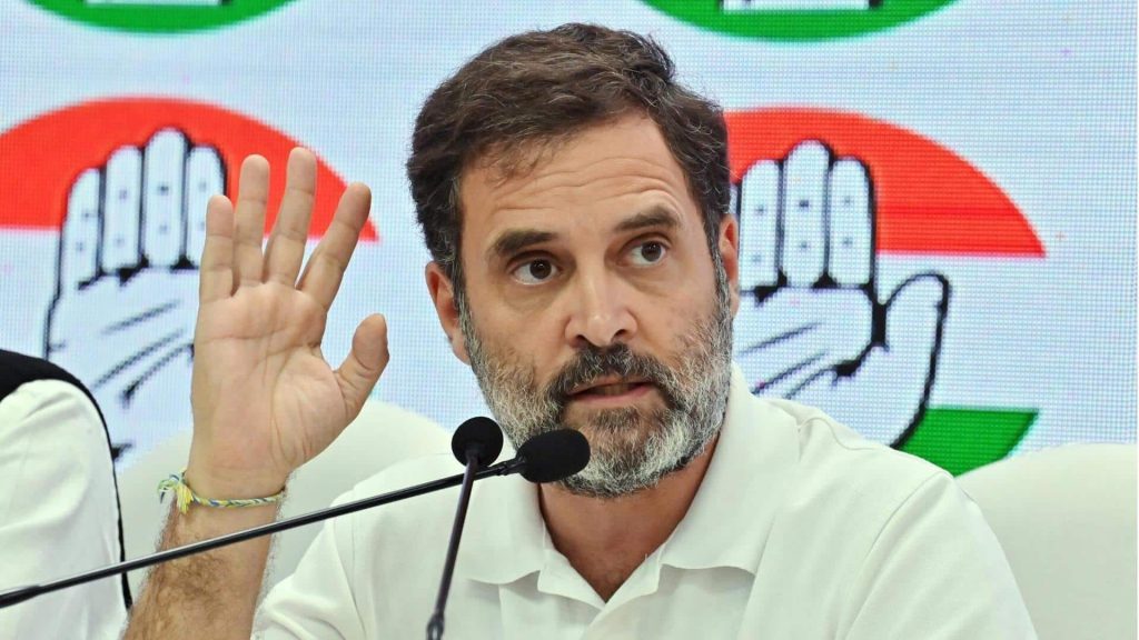 कर्नाटक: CEO ने वोट चोरी के दावे पर राहुल गांधी को भेजा नोटिस, मांगे संबंधित दस्तावेज