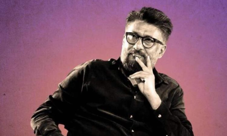 विवेक अग्निहोत्री का 4,000 करोड़ी 'रामायण' पर तंज, बोले- लोग पत्थर में भी भगवान खोज लेंगे