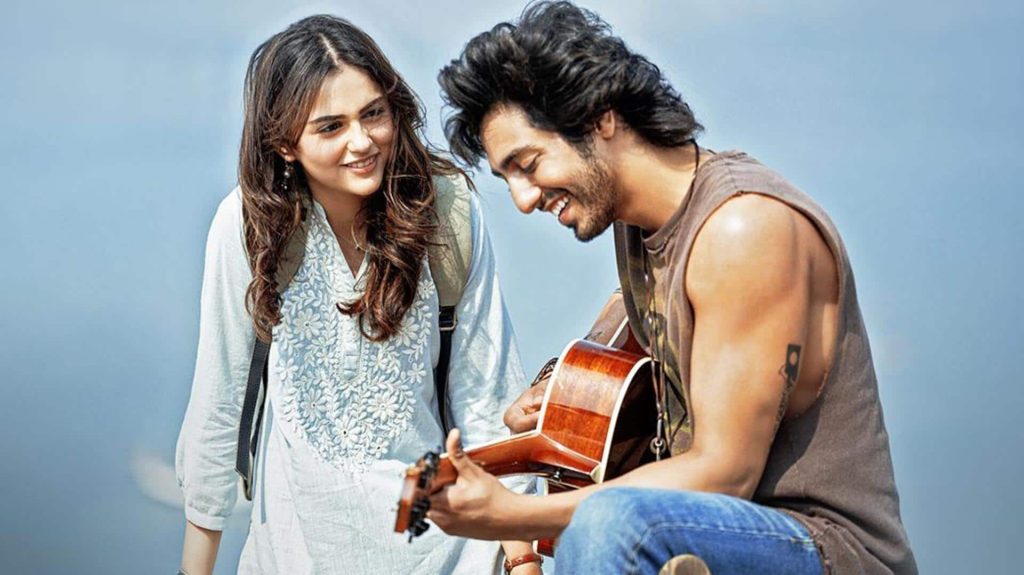 बॉक्स ऑफिस: 'सैयारा' की पकड़ बरकरार, अब तक कमाए इतने करोड़ रुपये  