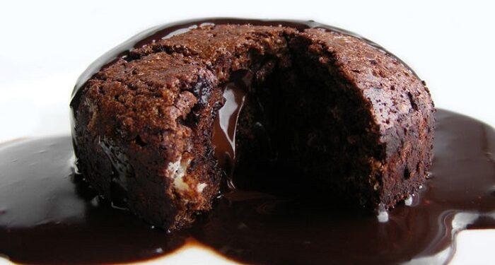 15 મિનિટમાં ટેસ્ટી ‘મોલ્ટન ચોકલેટ અને પીનટ બટર લાવા કેક’ તૈયાર કરો 15 मिनट में तैयार करें टेस्टी ‘मोल्टन चॉकोलेट एन्ड पीनट बट्टर लावा केक’