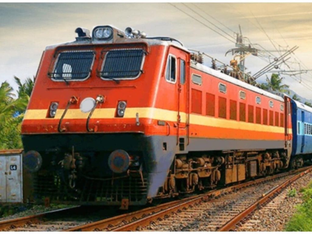 Railway का बड़ा तोहफा! अब दशहरा, दिवाली या छठ पर Train Ticket बुक करने पर मिल रही तगड़ी छूट, होगी बचत ही...