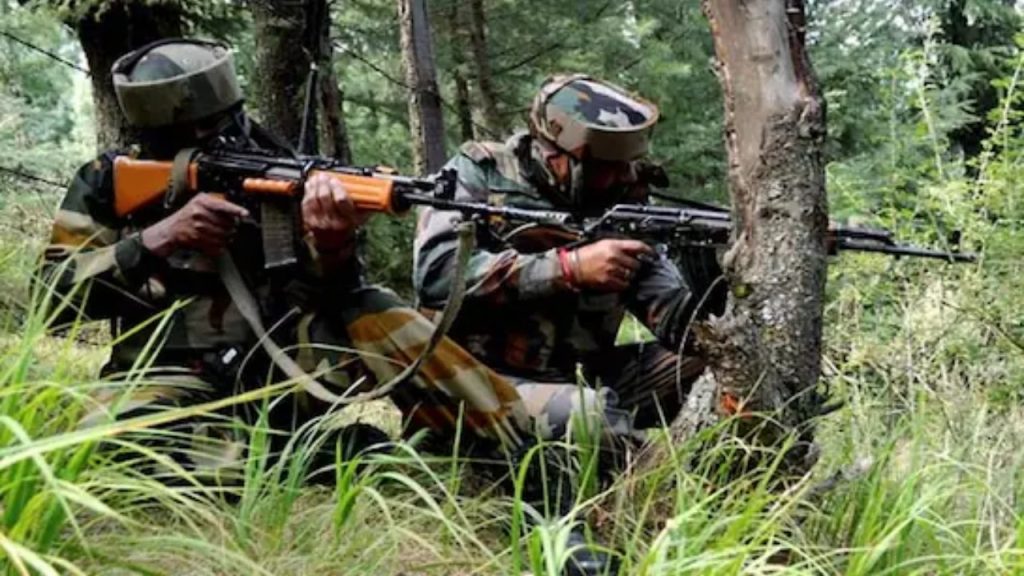 सेना के अधिकारियों ने बताया कि बुधवार सुबह भी गोलीबारी जारी रही. उन्होंने...