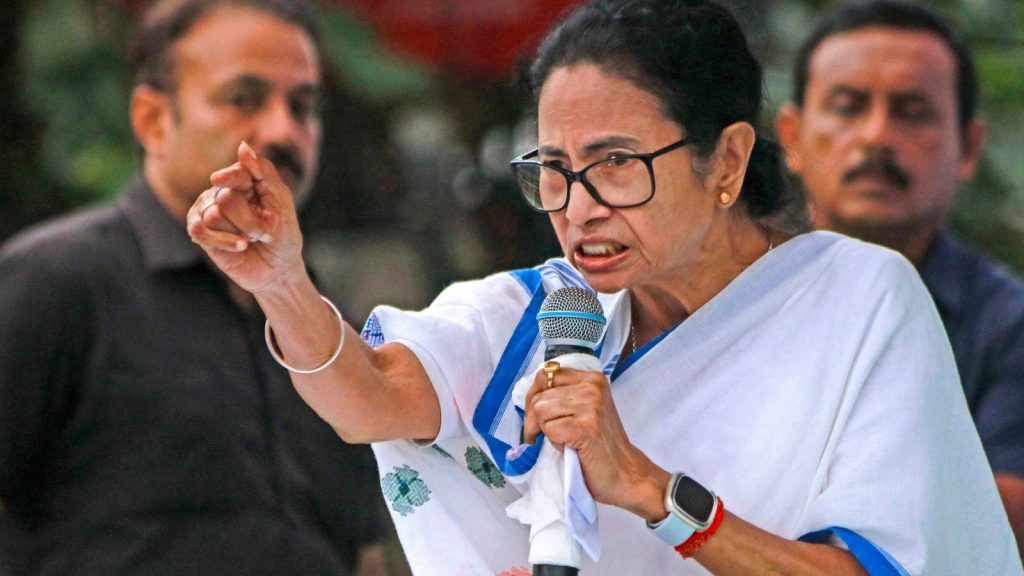 संसदीय दल के नेता के पद से सुदीप बंद्योपाध्याय को हटा दिया गया। उनकी जगह पर...