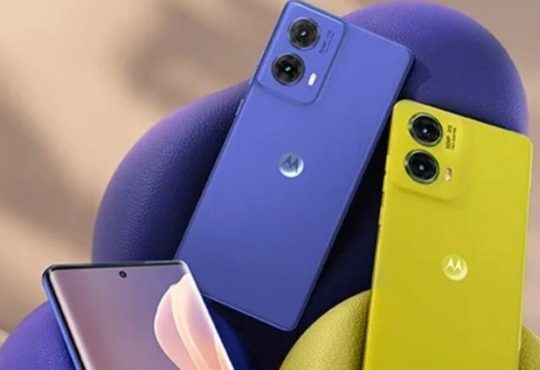 3D कर्व्ड डिस्प्ले और 32 मेगापिक्सल के सेल्फी कैमरा वाला Motorola G85 5G अपने ओरिजिनल...