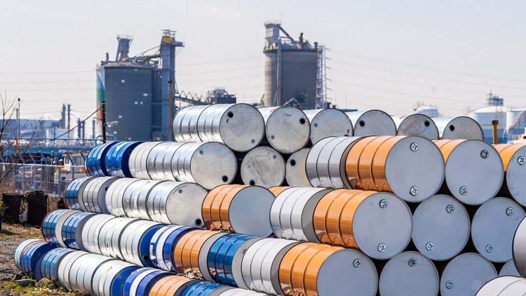 अमेरिका ने भारत पर कुल 50 फीसदी टैरिफ लगाने का ऐलान कर दिया है। ट्रंप ने कहा...