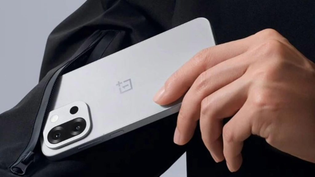 वनप्लस 15 के डिस्प्ले के बारे में बड़ी जानकारी सामने आई है। एक लीक में कहा...