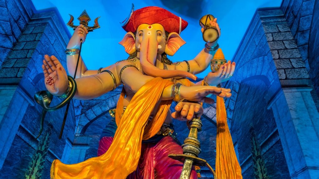 Ganesh Pooja Upay Ganesh Chaturthi 2025: आज से गणेश उत्सव शुरू हो चुका है, जो पूरे अनंत चतुर्दशी तक...