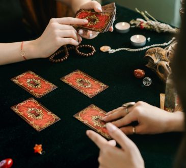 Rashifal Tarot Card Readings predictions 5 August 2025 Rashifal: राशिफल की तरह ही टैरो कार्ड के जरिए भी व्यक्ति के...