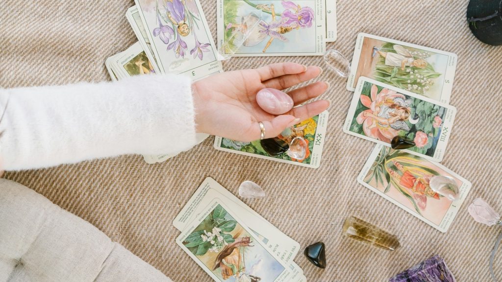 Weekly Horoscope Tarot Card Readings: राशिफल की तरह ही टैरोकार्ड के जरिए भी व्यक्ति के भविष्य का...