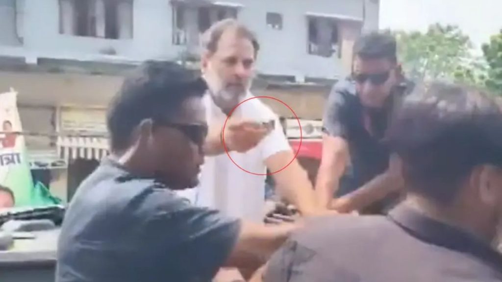 रायबरेली से कांग्रेस सांसद राहुल गांधी ने बिहार में मतदाता सूची के चल रहे...