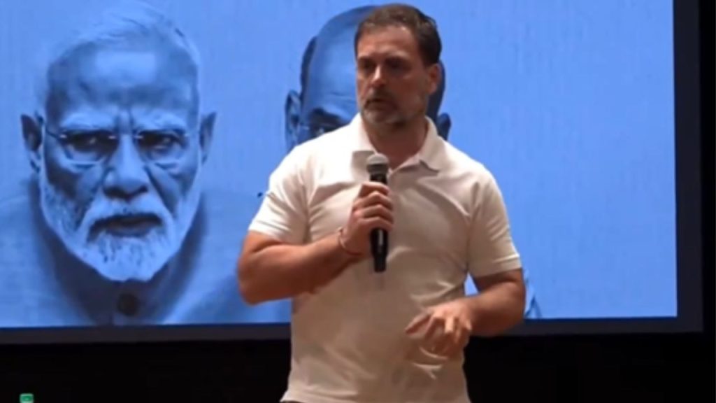 राहुल गांधी ने कहा महाराष्ट्र में पांच महीनों में पांच साल से ज़्यादा...