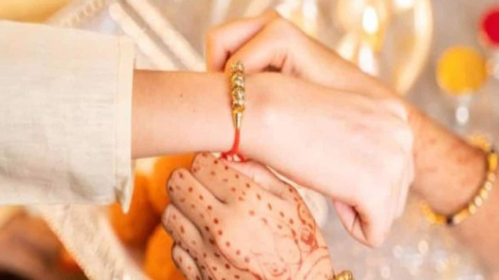 Raksha Bandhan 2025 Shubh Muhurat : सावन मास की पूर्णिमा पर रक्षाबंधन का पावन त्योहार मनाया जाता...