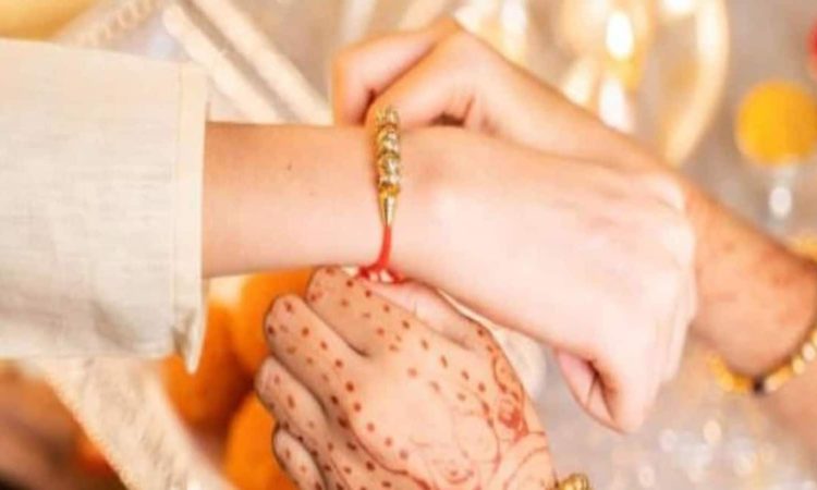 Raksha Bandhan 2025 Shubh Muhurat : सावन मास की पूर्णिमा पर रक्षाबंधन का पावन त्योहार मनाया जाता...