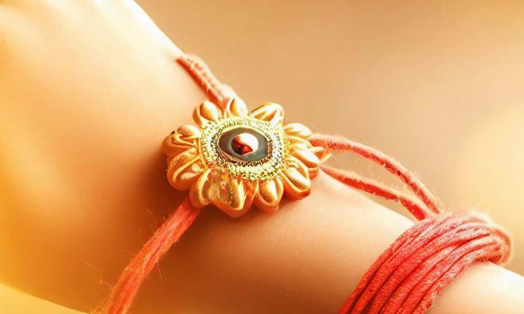 rakhi timing: हर साल श्रावण मास के शुक्ल पक्ष की पूर्णिमा तिथि को रक्षाबंधन का...