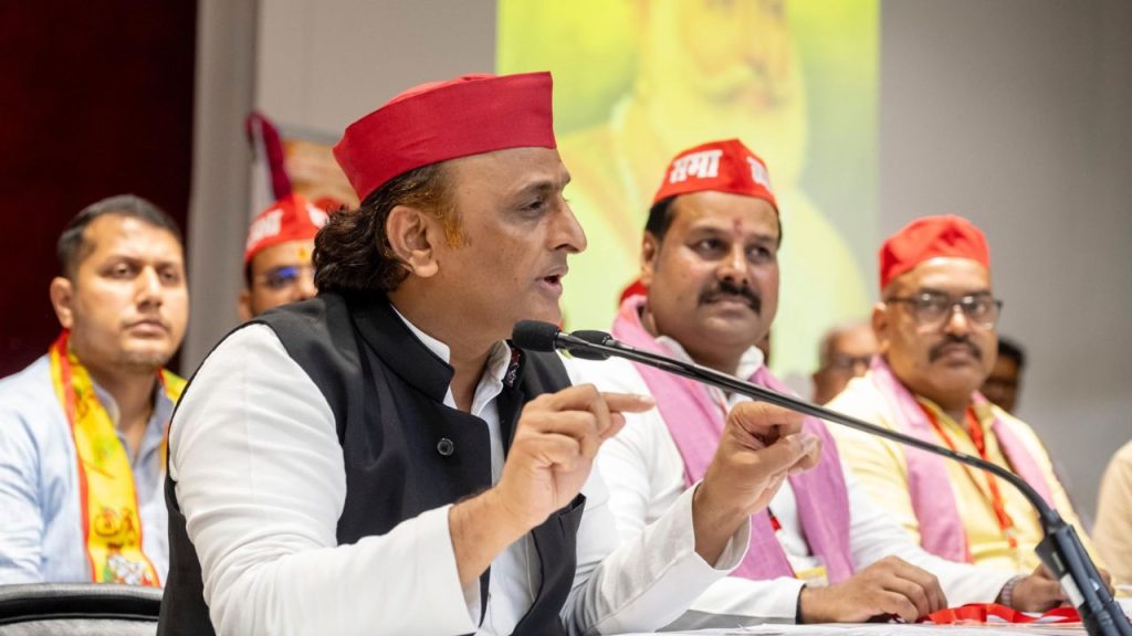 सपा ने अपने बयान के अंत में बीजेपी पर तंज कसते हुए कहा कि सत्य और निष्पक्षता...