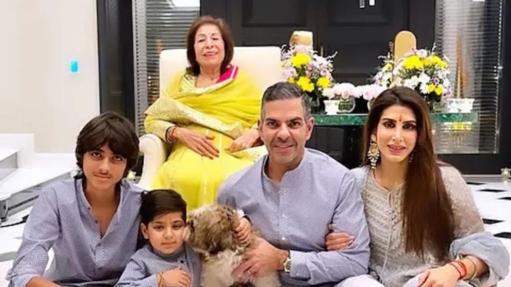 સરી કોરોનર Office ફિસે કહ્યું કે તપાસમાં ખુલાસો થયો છે કે સંજય કપૂરનું મૃત્યુ … सरे कोरोनर कार्यालय ने कहा कि जांच से पता चला है कि संजय कपूर की मृत्यु...