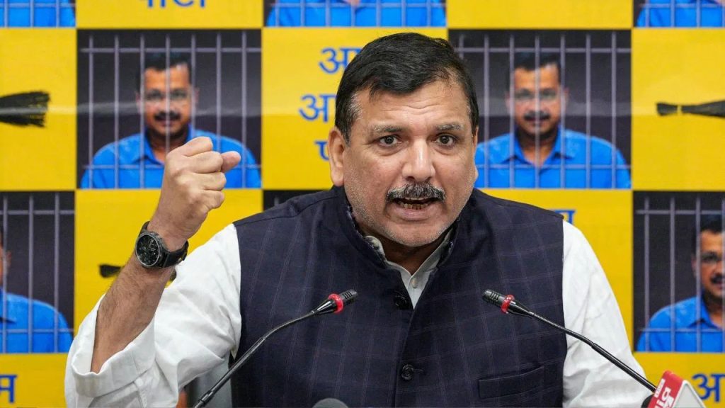 आम आदमी पार्टी (आप) ने दिल्ली में हुए तथाकथित तिरंगा खरीद घोटाले को लेकर...