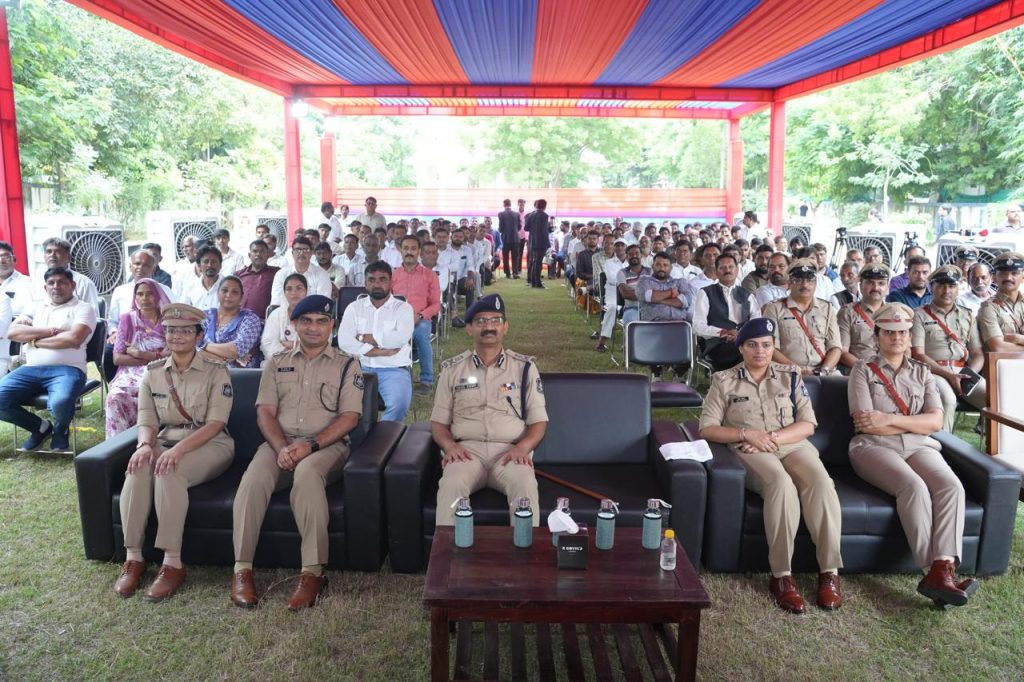 ગ્રામ્ય પોલીસિંગ અંતર્ગત પોલીસ અને સરપંચ પરિસંવાદ: એક અનોખી પહેલ