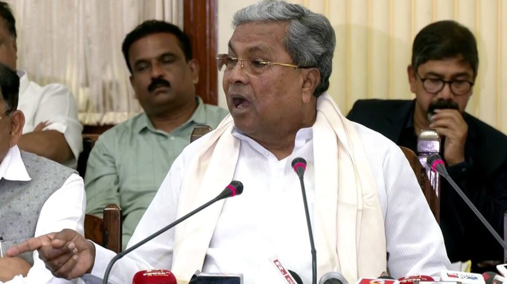 अमित मालवीय ने लिखा कि सिद्धारमैया तो तब बैलेट पेपर से हुई वोट चोरी में हार...