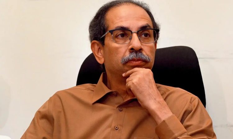 बैठक से पहले उनसे राज ठाकरे को लेकर सवाल किया गया. पत्रकारों ने पूछा कि क्या...
