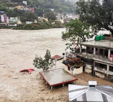 उत्तराखंड के आठ जिलों में भारी बारिश और मौसम विभाग के रेड अलर्ट को देखते...