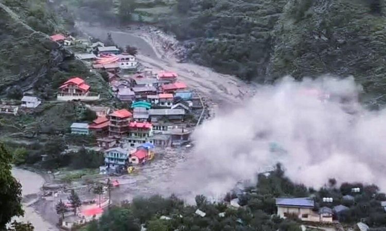 बड़ी संख्या में लोगों के लापता होने के बारे में अधिकारियों का कहना है कि...