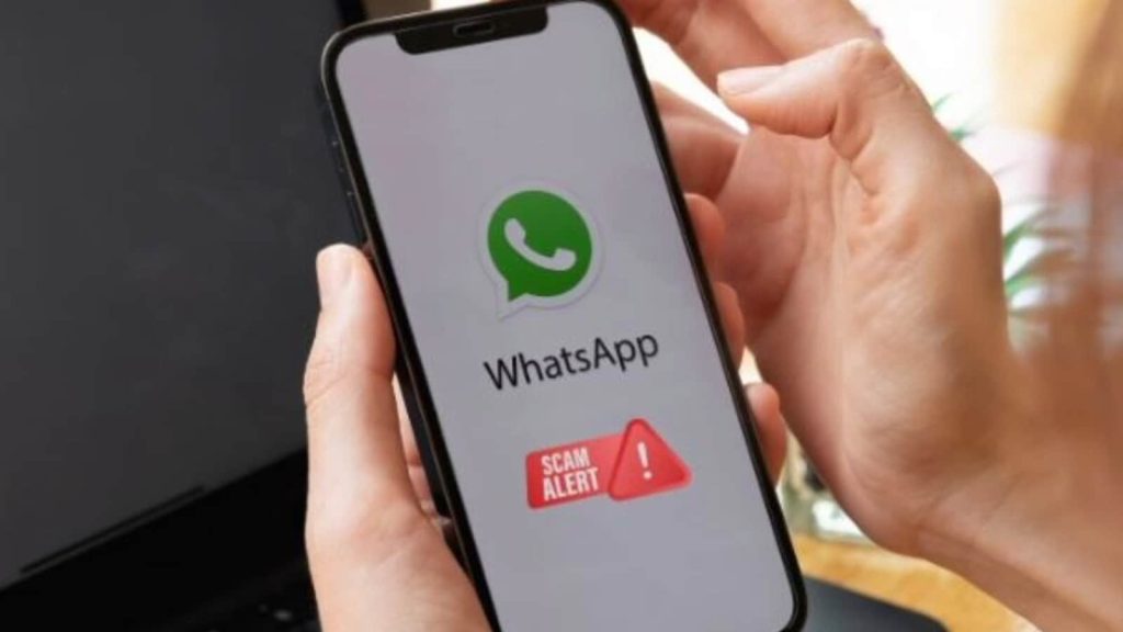 વોટ્સએપ વપરાશકર્તાઓ સ્ક્રીન મિરરિંગ છેતરપિંડીના મોટા ભયનો સામનો કરી રહ્યા છે …. वॉट्सऐप यूजर्स के ऊपर स्क्रीन मिररिंग फ्रॉड का बड़ा खतरा मंडरा रहा है।...