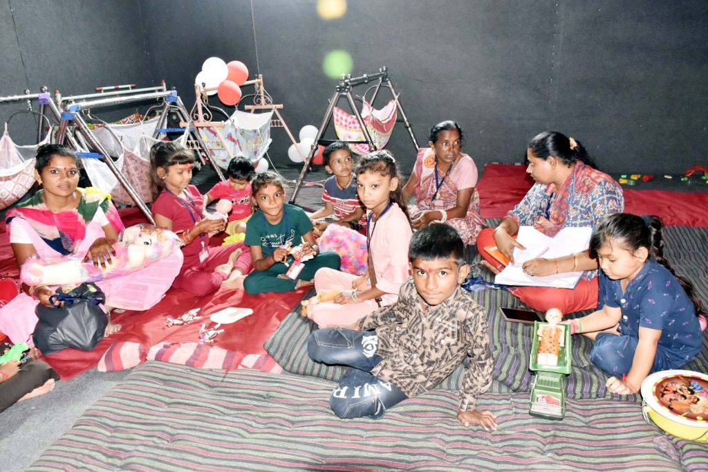 અંબાજી મેળામાં બાળ સહાયતા કેન્દ્ર દ્વારા વિખુટા પડેલા ૮૨ જેટલાં બાળકોનું...