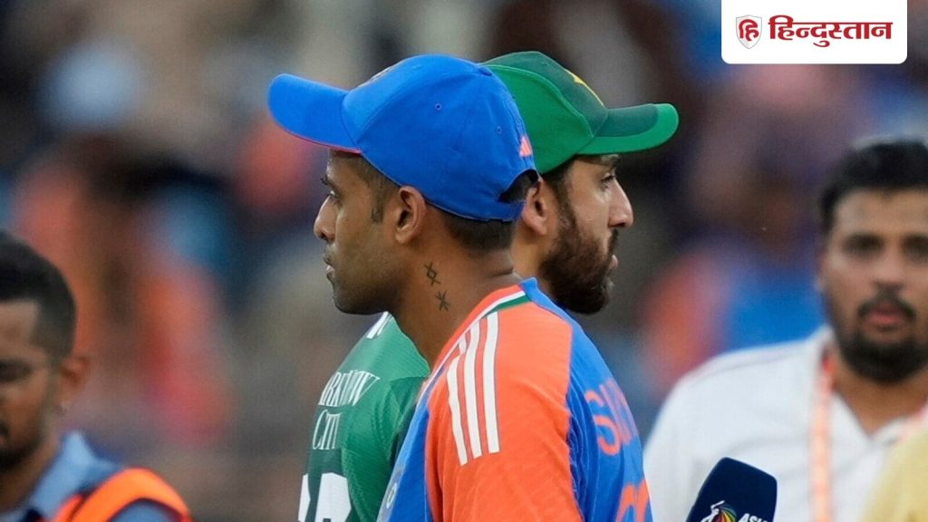 એશિયા કપમાં, પાકિસ્તાને બુધવારે યુએઈને હરાવી અને સુપર 4 માં પ્રવેશ કર્યો … एशिया कप में पाकिस्तान ने बुधवार को यूएई को हराकर सुपर 4 में प्रवेश कर लिया।...