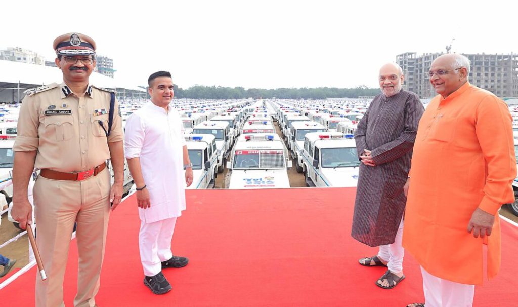 1034 PCR વાહનોને લીલી ઝંડી અપાઈ કેન્દ્રીય ગૃહ મંત્રી અમિત શાહના હસ્તે