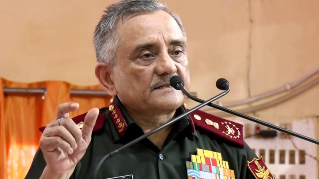 जनरल चौहान ने कहा कि परमाणु हथियारों से लैस दो दुश्मनों से उत्पन्न खतरों...