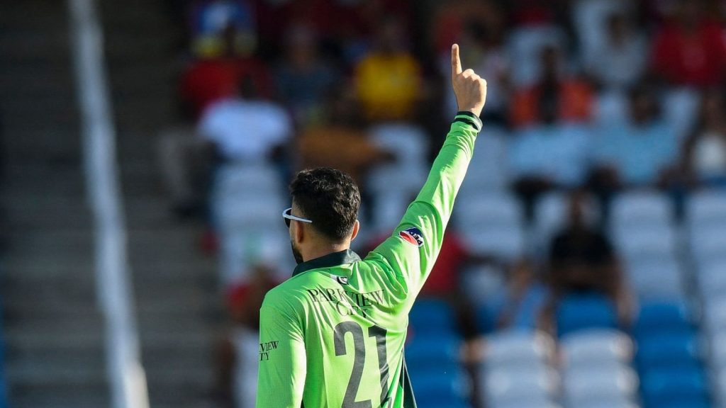 पाकिस्तान टीम के गेंदबाज मोहम्मद नवाज ने टी20 ट्राई सीरीज के फाइनल में बवाल...