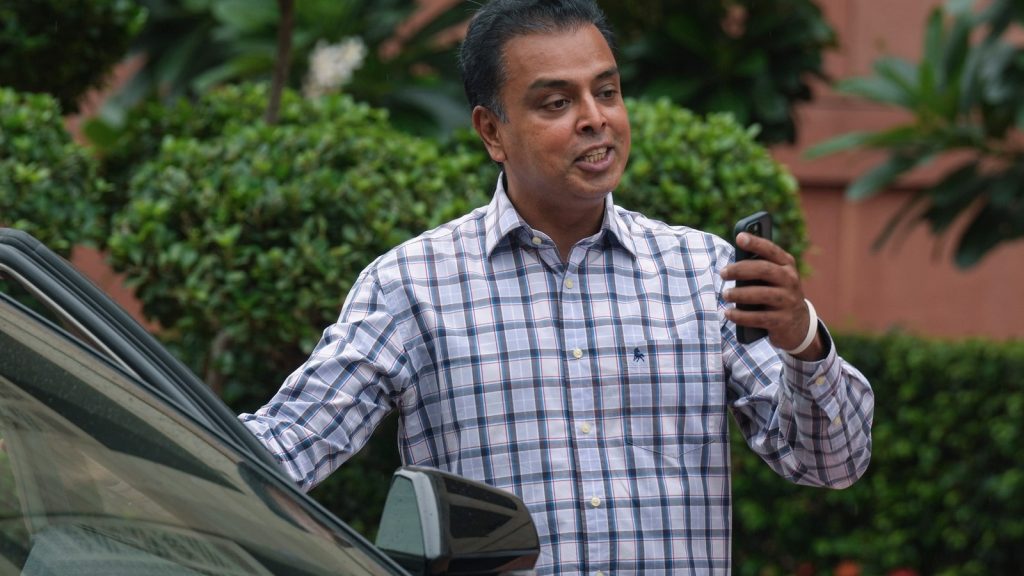 મિલિંદ દેઓરાએ કહ્યું, જુઓ, હું તમારી સાથે પ્રમાણિક રહીશ… મને નથી લાગતું … मिलिंद देवड़ा ने कहा कि देखिए, मैं आपसे ईमानदार रहूंगा... मुझे नहीं लगता कि...