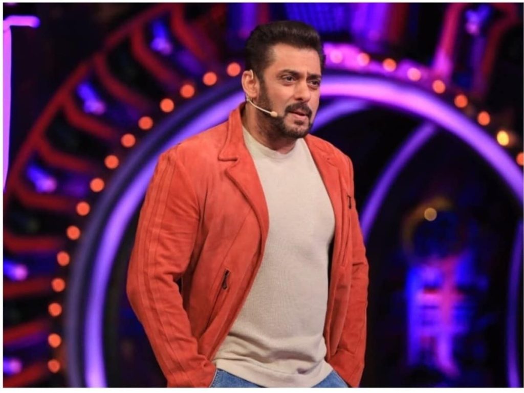 Bigg Boss 19: घरवालों की नफरत के बाद भी नंबर 1 पहुंचा ये खिलाड़ी, गौरव खन्ना को मिला चौथा...