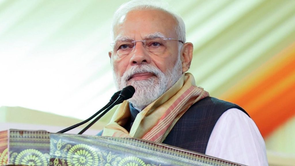 पीएम मोदी ने एक जनसभा को संबोधित करते हुए कहा कि कांग्रेस भारतीय सेना का...