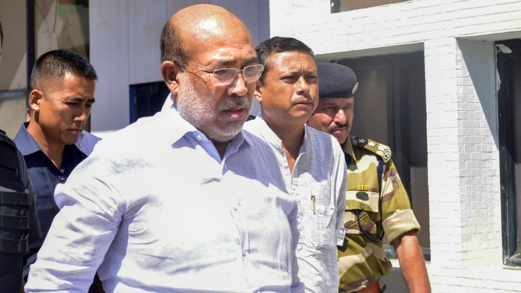 मणिपुर में दो पूर्व विधायकों समेत कुल तीन नेताओं ने बीजेपी का साथ छोड़कर...