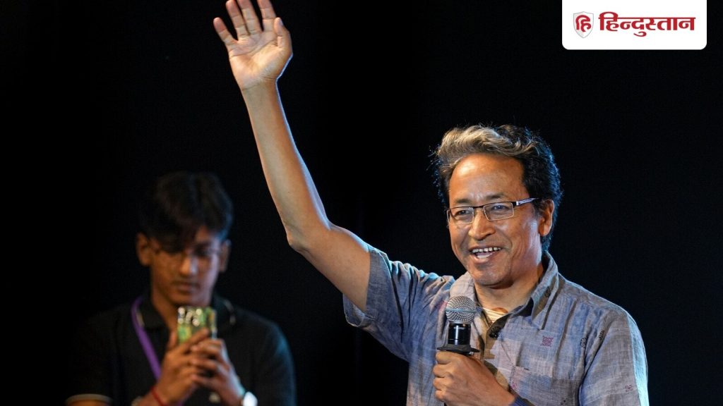Who is Sonam Wangchuk: लद्दाख में हिंसा के बीच सोनम वांगचुक ने अपनी भूख हड़ताल वापस ले ली...