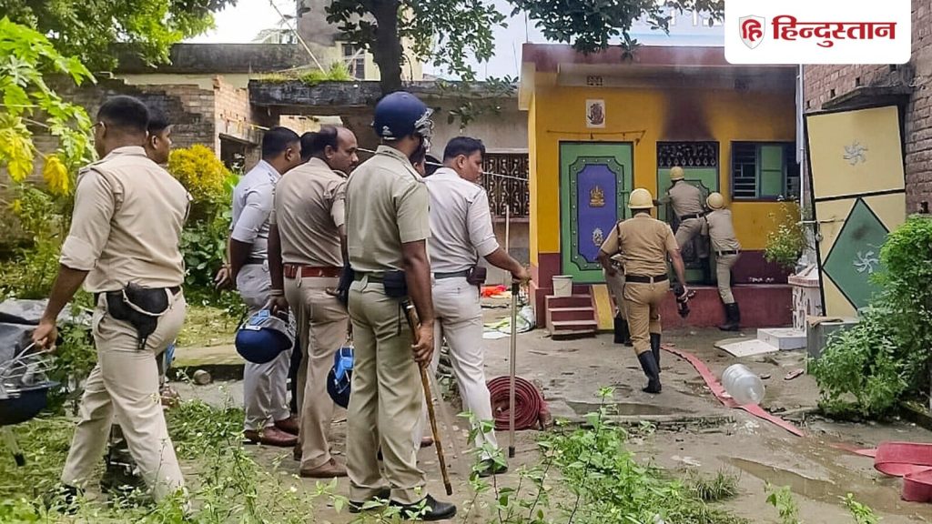 पश्चिम बंगाल के बीरभूमि में छात्रा का शव बोरे में मिलने से माहौल गरमा गया...