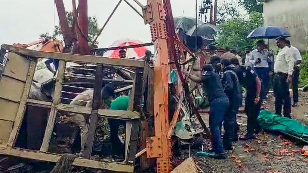 बहुजन समाज पार्टी में मायावती ने अपने भतीजे आकाश आनंद के ससुर अशोक...