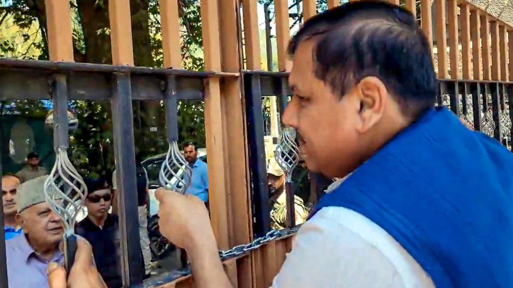 Top news: आम आदमी पार्टी के राज्यसभा सांसद  संजय सिंह की गुरुवार को एक वीडियो...