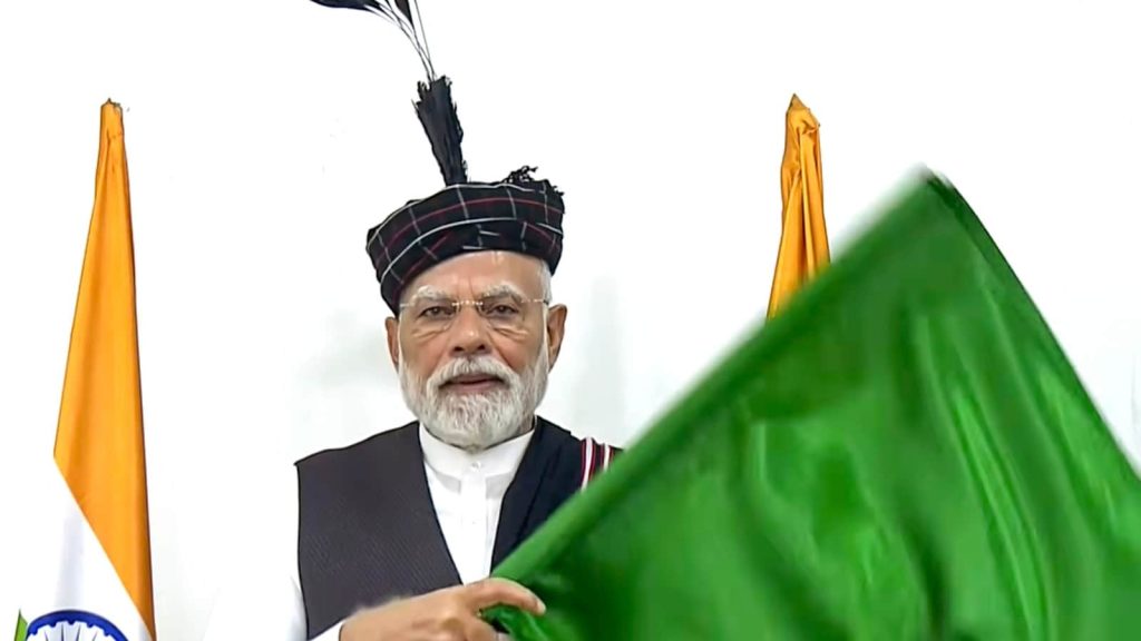 रेलवे बोर्ड के कार्यकारी निदेशक ने बताया कि बरबई से सायरंग के बीच बनी नई...